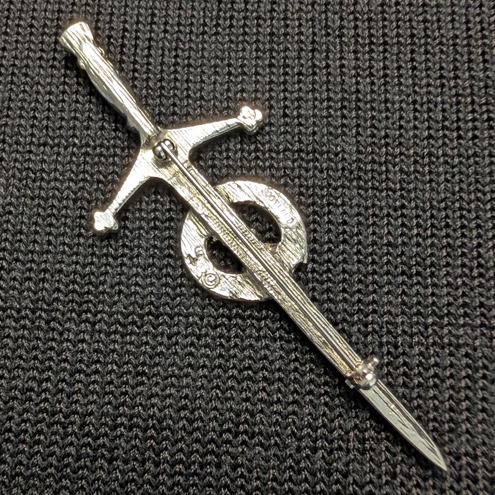 VTG Kilt Pin Sapienter Sincere Scottish Sword Brooch Pewter Clan Farquharson Pin